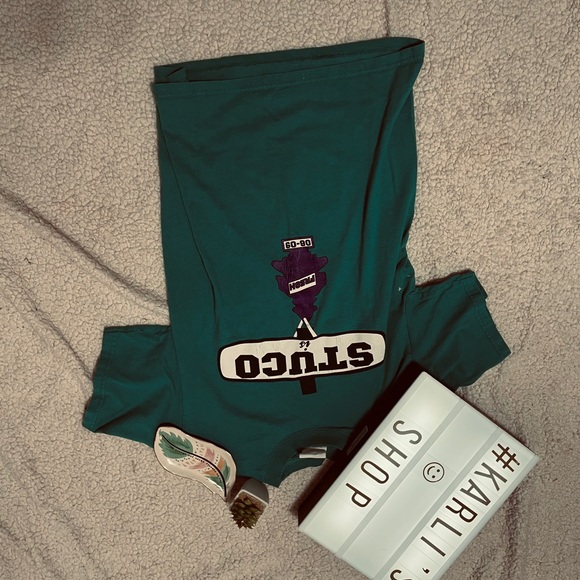 A stucko shirt - Picture 2 of 2